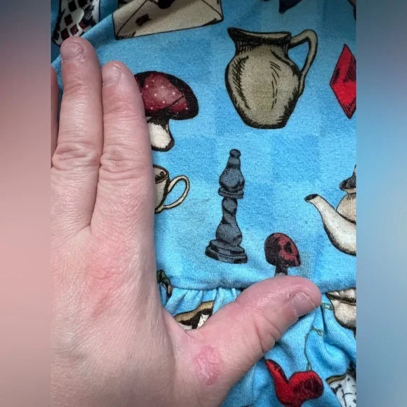 Little Crowns & Capes, Alice in Wonderland,Baby Dress w/headband 6-12 M, Bamboo - Picture 6 of 6